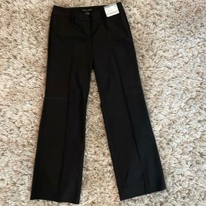 New York & Company 5th avenue pant in Black Size 0 Petite